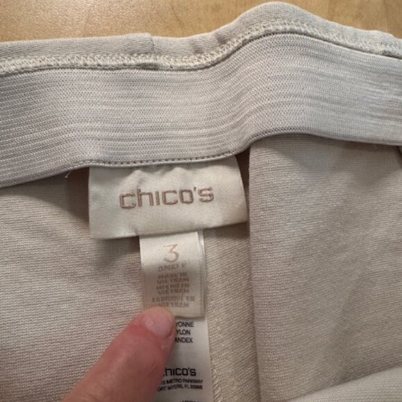 Chico's Beige Pull-On Crop Pants Sz 3 - Picture 4 of 5